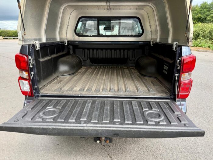 Isuzu D-Max DL20 - Image 25