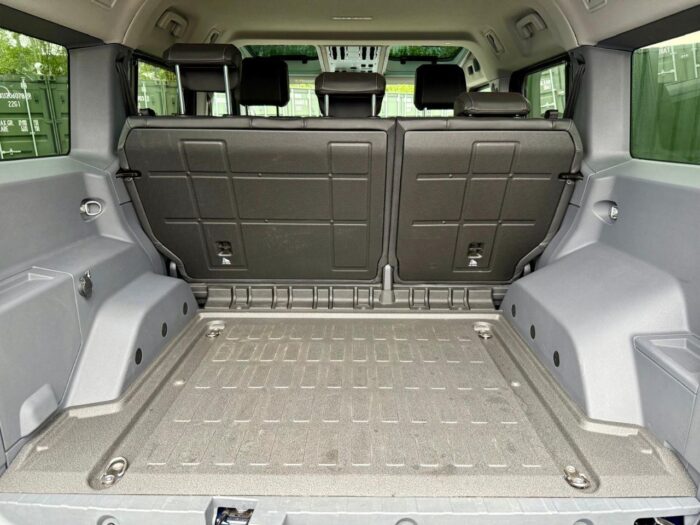 INEOS Grenadier Station Wagon Fieldmaster Edition (Ex Demo) - Image 13