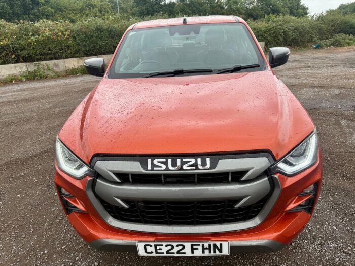 Isuzu D-Max V-Cross - Image 9