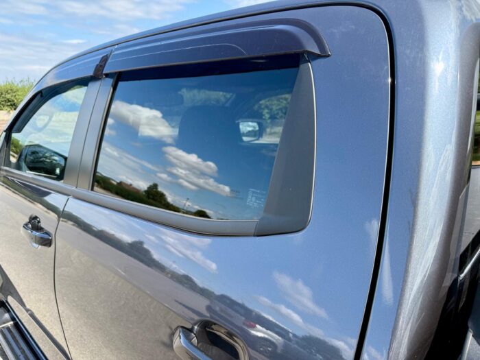 Isuzu D-Max V-Cross (Ex Management Vehicle) - Image 7