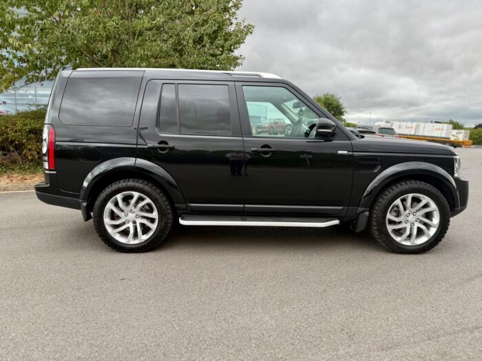 Land Rover Discovery 4 SDV6 Landmark Edition - Image 7