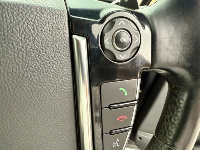 Land Rover Discovery 4 SDV6 Landmark Edition - Image 22