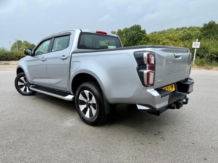 Isuzu D-Max DL40 - Image 7