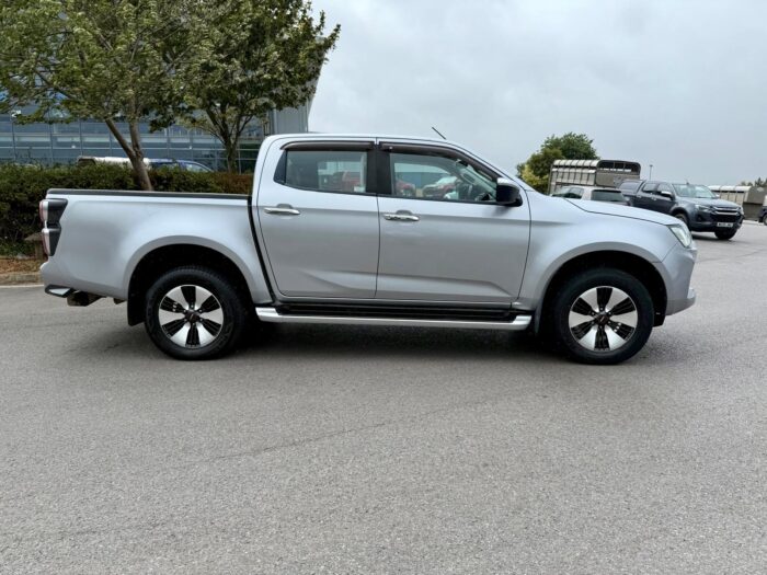 Isuzu D-Max DL40 - Image 4