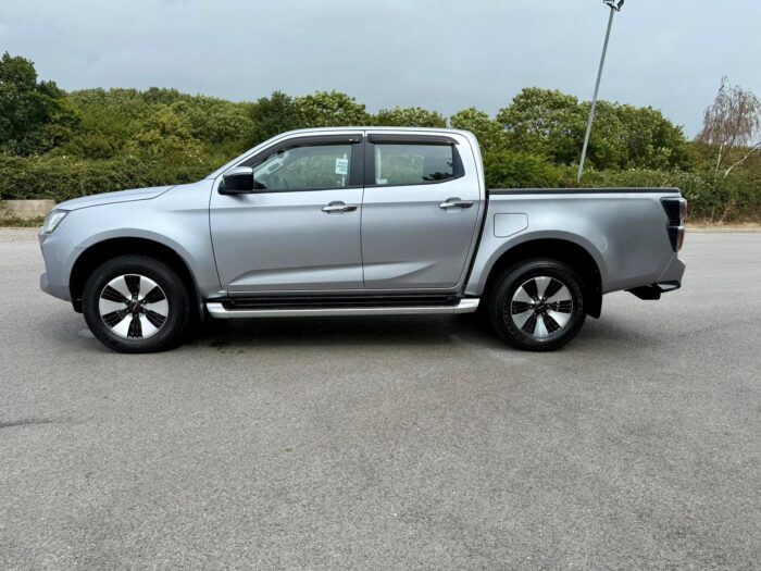 Isuzu D-Max DL40 - Image 2