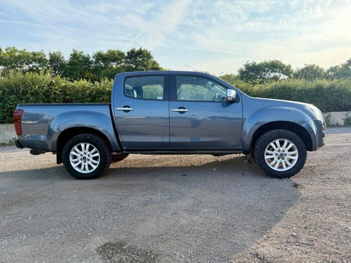 Isuzu D-Max Yukon - Image 2
