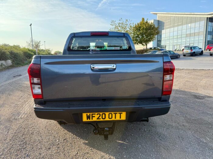 Isuzu D-Max Yukon - Image 10