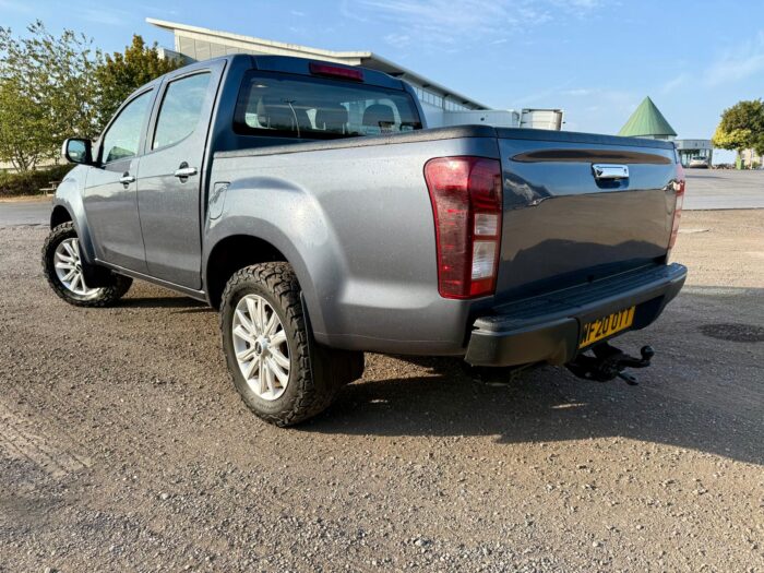 Isuzu D-Max Yukon - Image 3