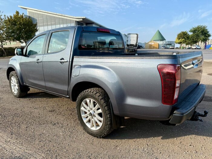 Isuzu D-Max Yukon - Image 6