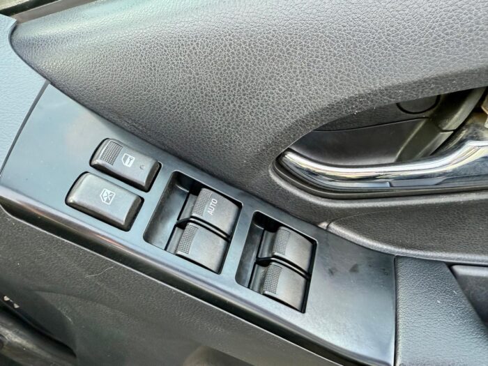 Isuzu D-Max Yukon - Image 17
