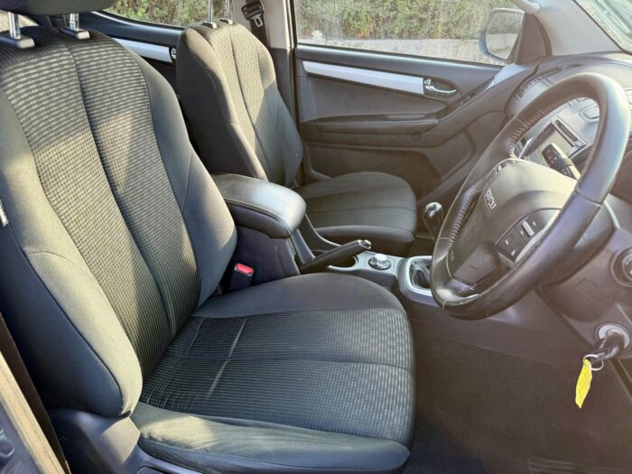 Isuzu D-Max Yukon - Image 13