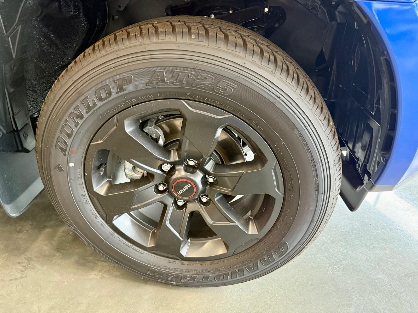 BRAND NEW Isuzu D-Max V-Cross Automatic - Compass Automotive