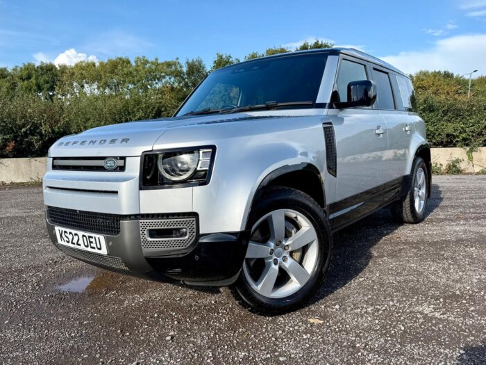 Land Rover Defender 110 D300 X-Dynamic HSE