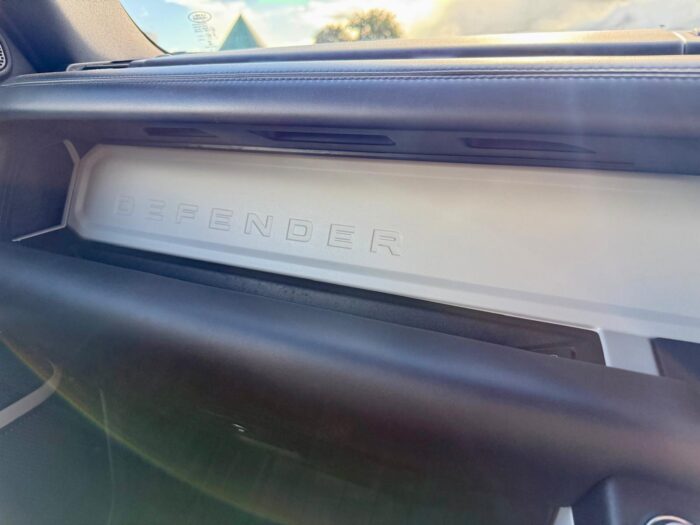 Land Rover Defender 110 D300 X-Dynamic HSE - Image 30