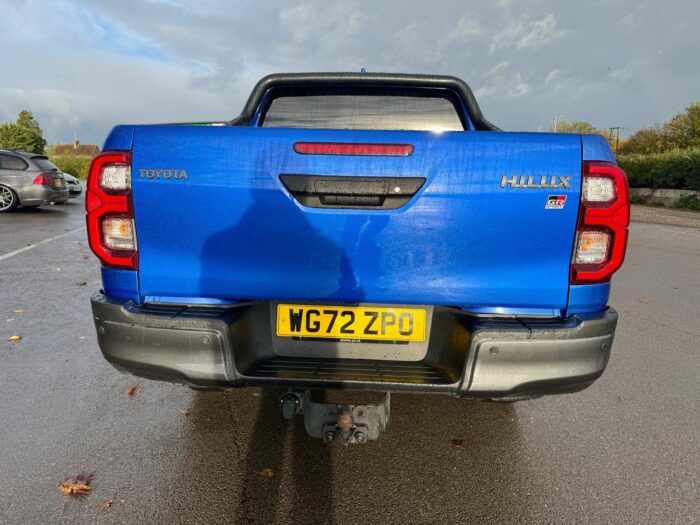 Toyota Hilux GR Sport 2.8L - Image 7