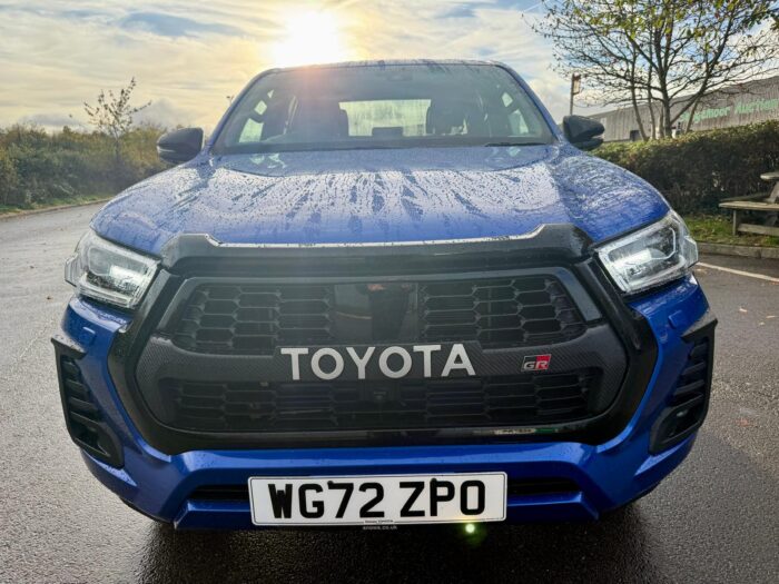 Toyota Hilux GR Sport 2.8L - Image 6