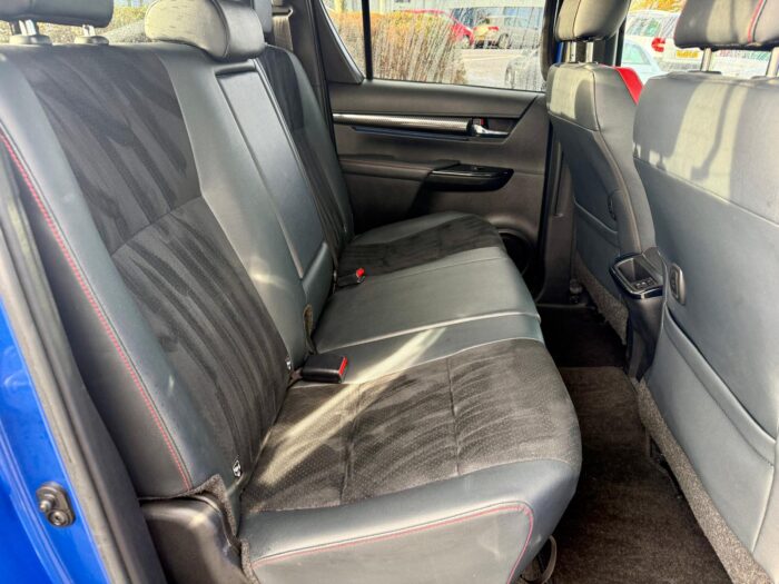 Toyota Hilux GR Sport 2.8L - Image 26