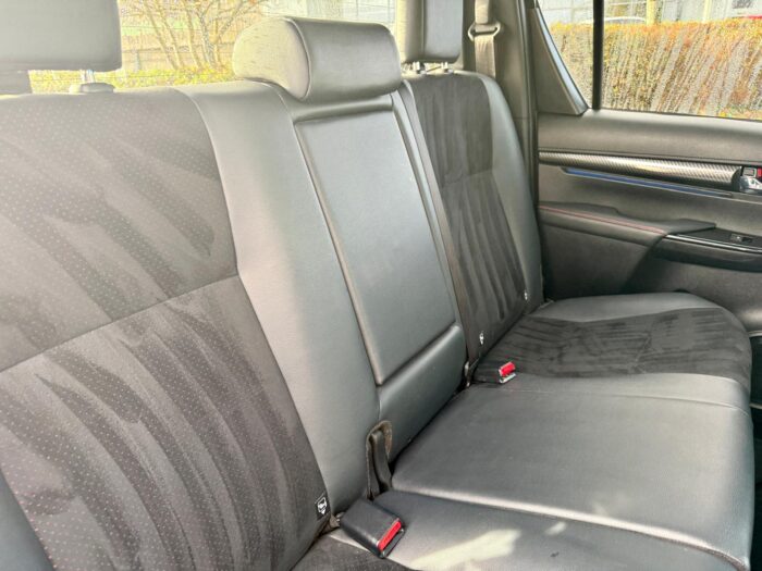 Toyota Hilux GR Sport 2.8L - Image 25