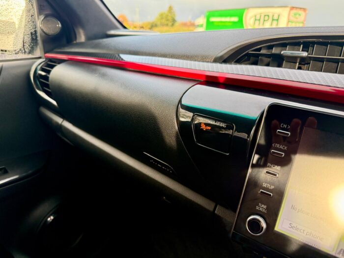 Toyota Hilux GR Sport 2.8L - Image 16