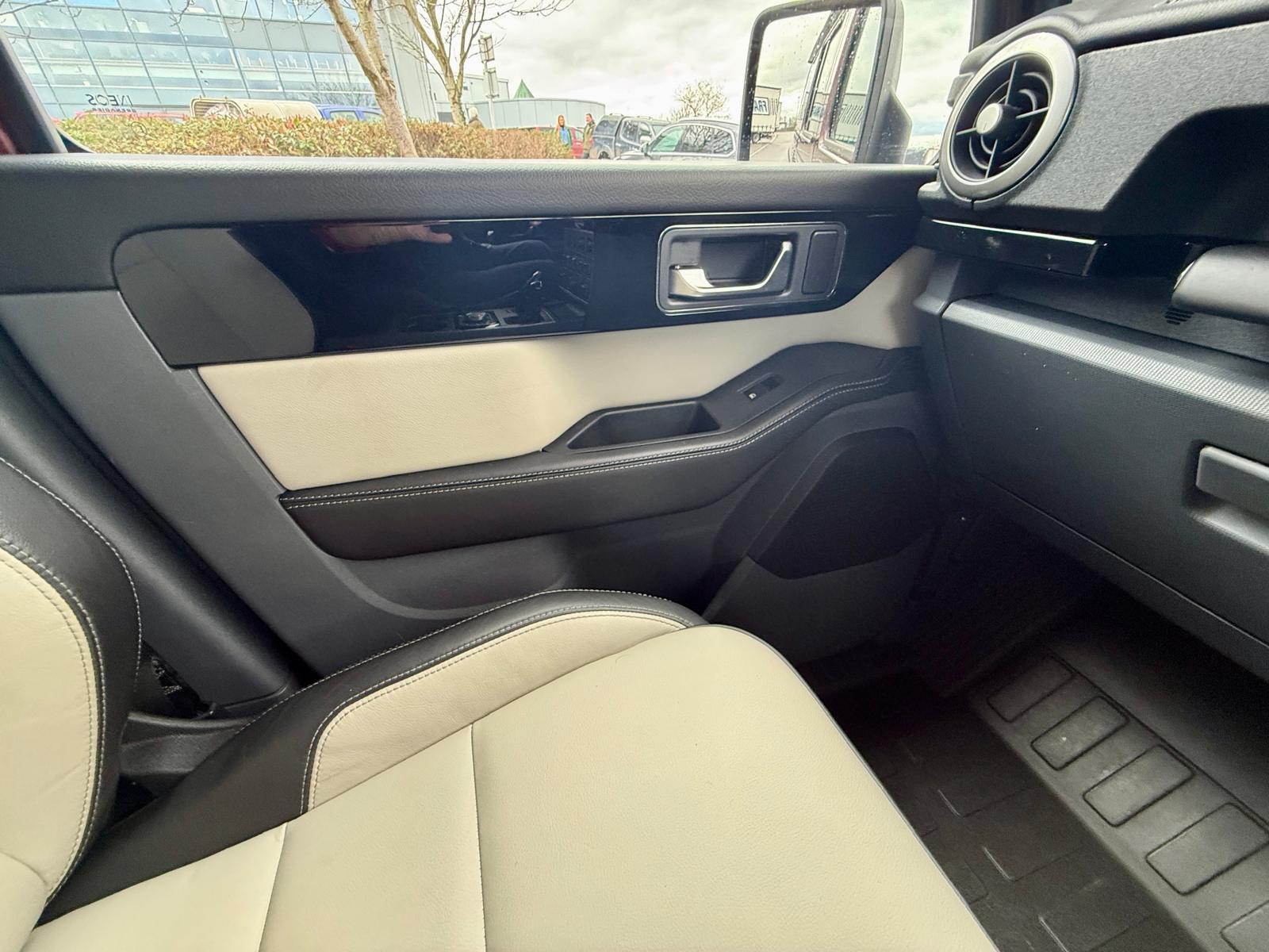 INEOS Grenadier Utility Wagon (5-Seat) - Image 16