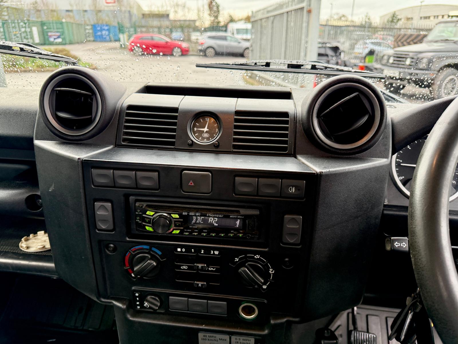 Land Rover Defender 110 TDCi Hi-Capacity PickUp - Image 17