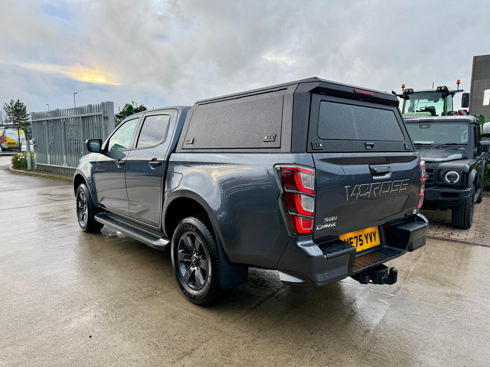 Isuzu D-Max V-Cross Commercial (Ex Demonstrator) - Image 4