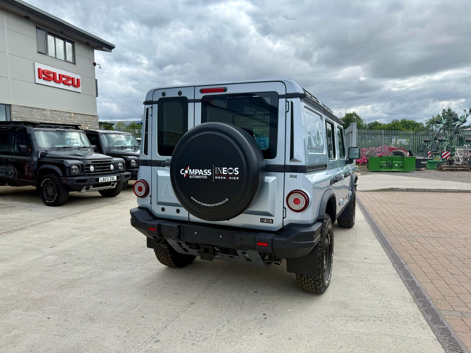 INEOS Grenadier Utility Wagon 2-Seat Commercial (NEW 25MY) - Image 6