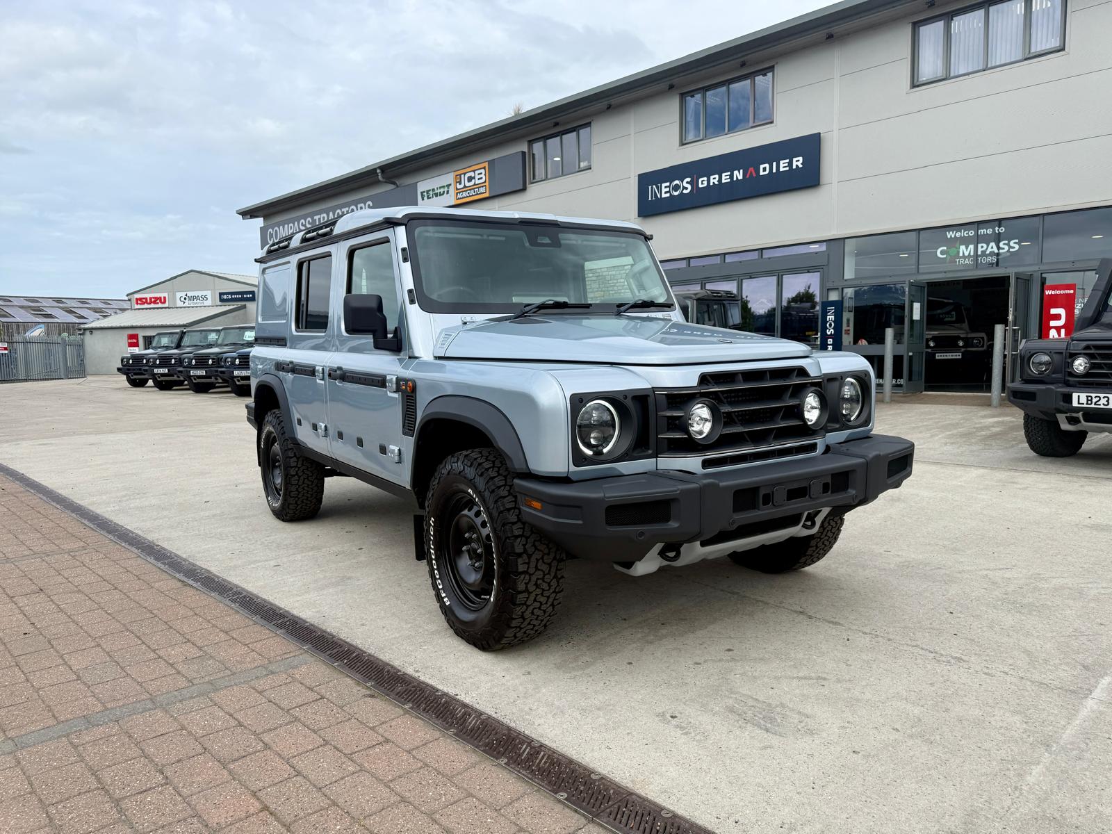 INEOS Grenadier Utility Wagon 2-Seat Commercial (NEW 25MY) - Image 3