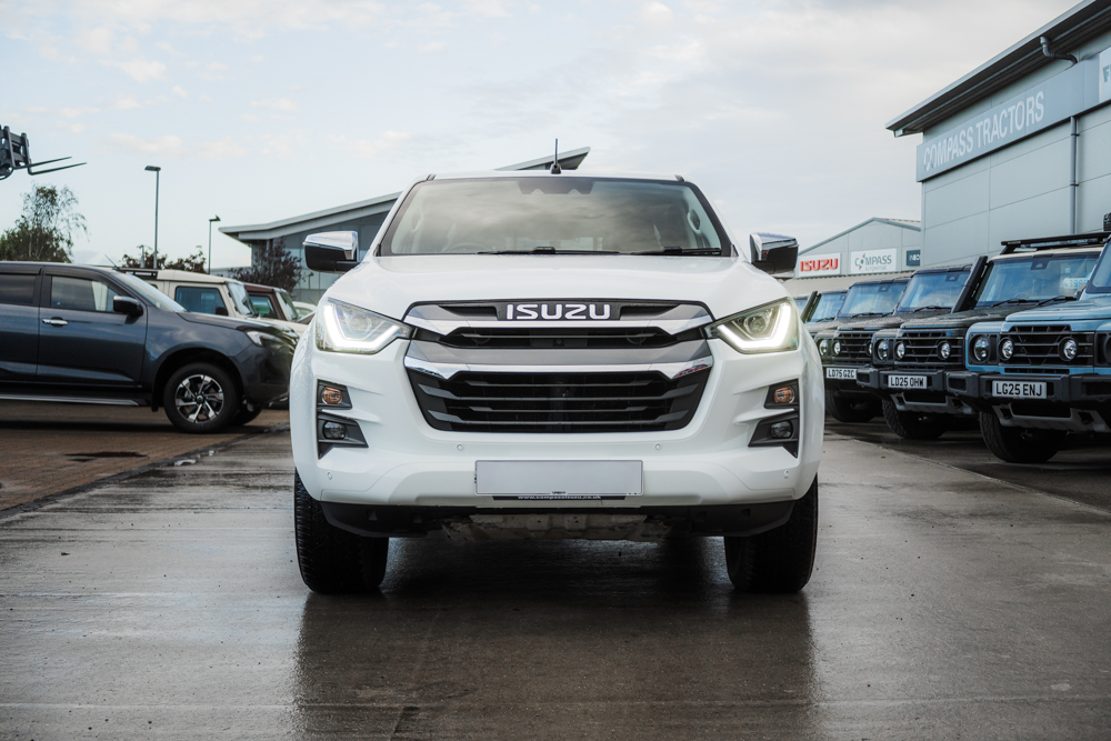 Isuzu D-Max DL40 Automatic - Image 2