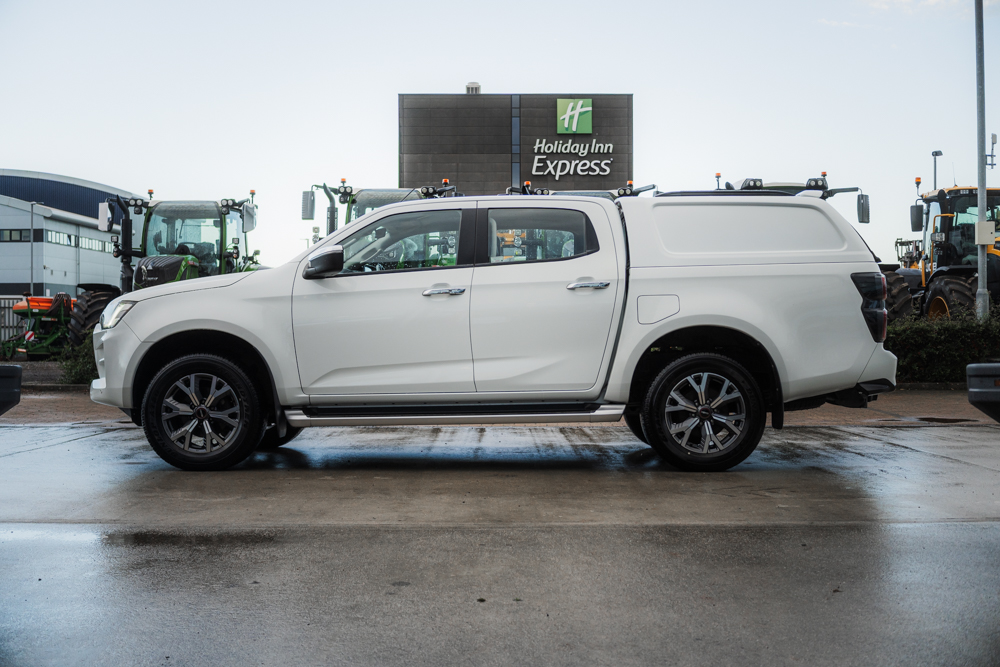 Isuzu D-Max DL40 Automatic - Image 7