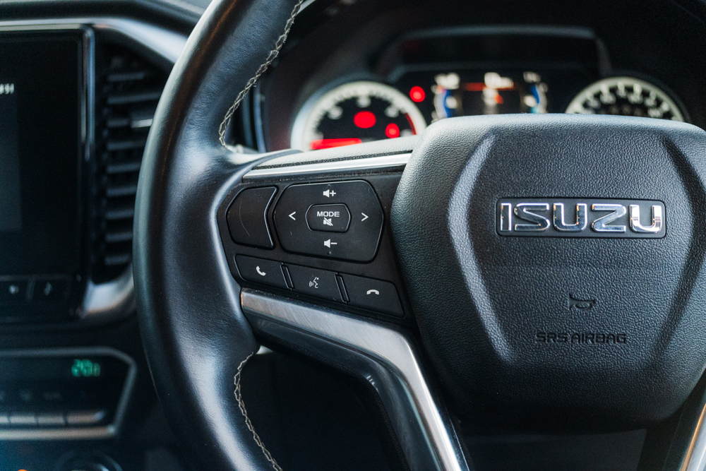 Isuzu D-Max DL40 Automatic - Image 23