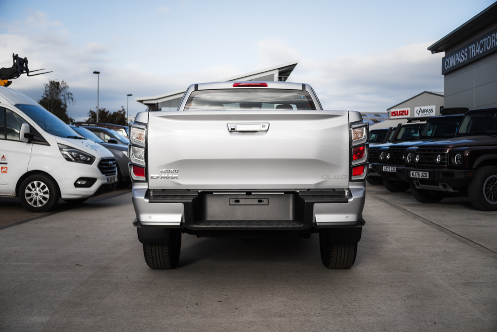 Brand New 2.2L 8-Speed Isuzu D-Max DL40 Extended Cab Auto - Image 7