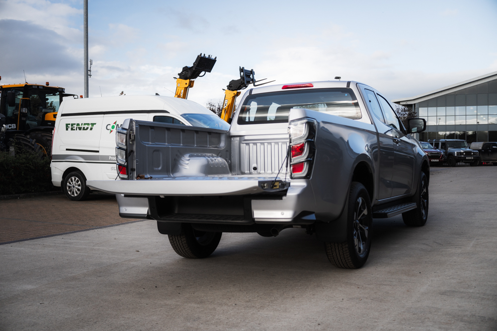Brand New 2.2L 8-Speed Isuzu D-Max DL40 Extended Cab Auto - Image 11