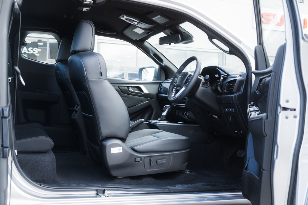 Brand New 2.2L 8-Speed Isuzu D-Max DL40 Extended Cab Auto - Image 23