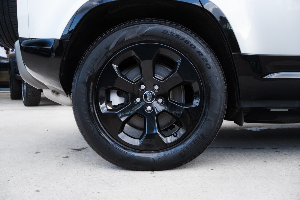 Land Rover Defender 110 3.0 D300 MHEV X-Dynamic HSE - Image 19