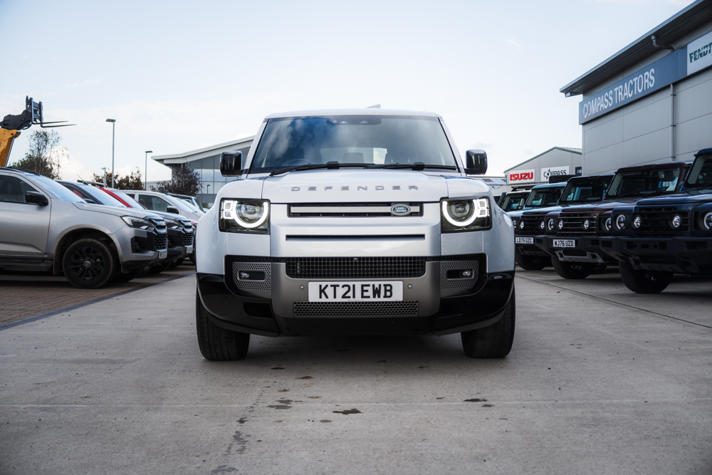 Land Rover Defender 110 3.0 D300 MHEV X-Dynamic HSE - Image 5