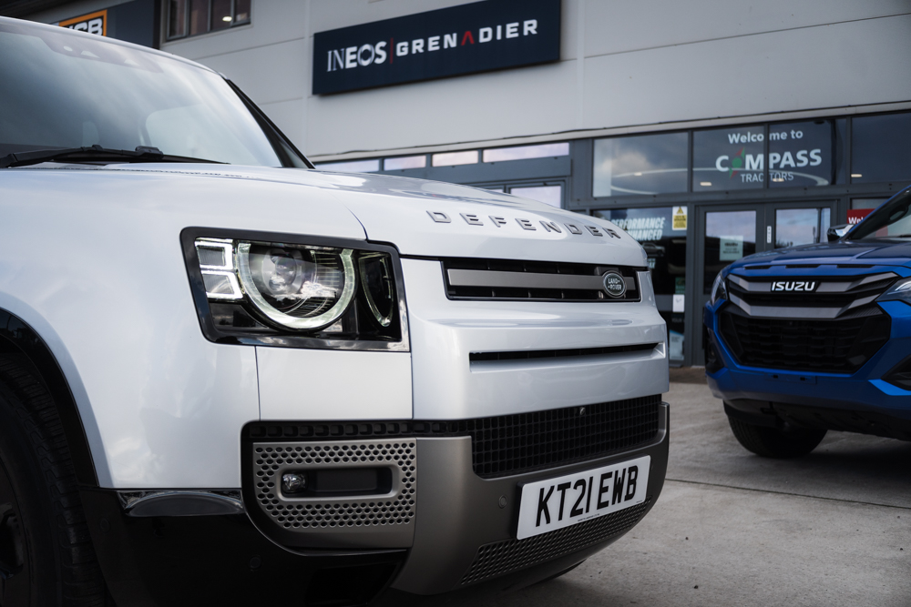Land Rover Defender 110 3.0 D300 MHEV X-Dynamic HSE - Image 6