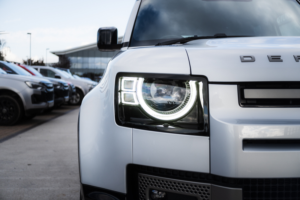 Land Rover Defender 110 3.0 D300 MHEV X-Dynamic HSE - Image 7