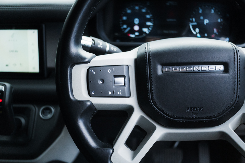 Land Rover Defender 110 3.0 D300 MHEV X-Dynamic HSE - Image 18