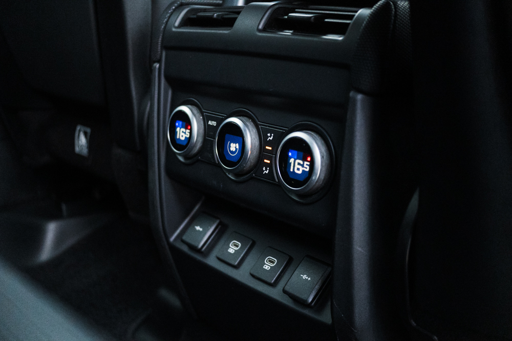 Land Rover Defender 110 3.0 D300 MHEV X-Dynamic HSE - Image 30