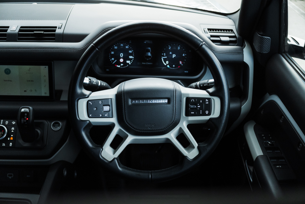 Land Rover Defender 110 3.0 D300 MHEV X-Dynamic HSE - Image 32