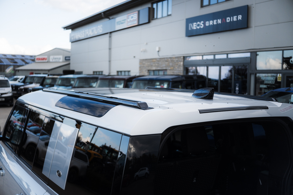 Land Rover Defender 110 3.0 D300 MHEV X-Dynamic HSE - Image 14