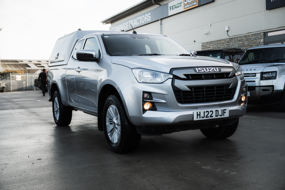 Isuzu D-Max DL20 Extended Cab Manual - Image 4