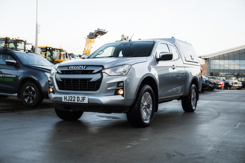 Isuzu D-Max DL20 Extended Cab Manual - Image 2