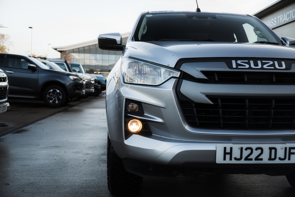 Isuzu D-Max DL20 Extended Cab Manual - Image 6