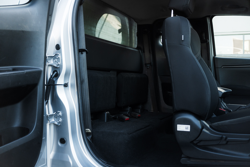 Isuzu D-Max DL20 Extended Cab Manual - Image 34