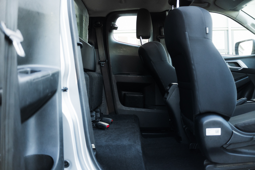 Isuzu D-Max DL20 Extended Cab Manual - Image 36