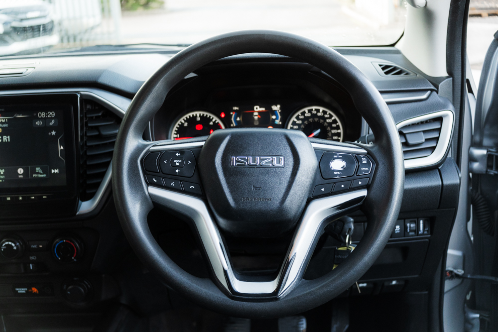Isuzu D-Max DL20 Extended Cab Manual - Image 39