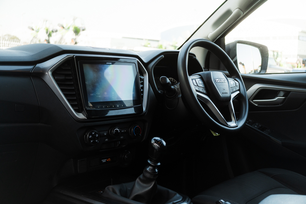 Isuzu D-Max DL20 Extended Cab Manual - Image 33